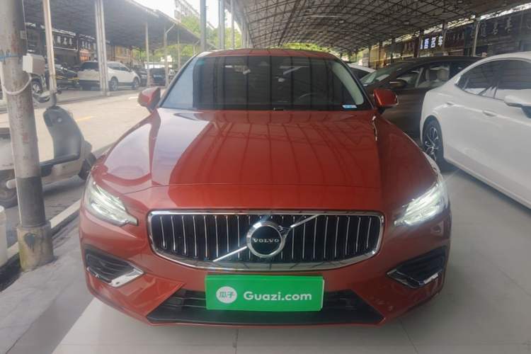 Used Volvo S60 2021 T4 Zhiyi Luxury Edition Front