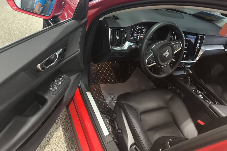 Used Volvo S60 2021 T4 Zhiyi Luxury Edition Interior 3