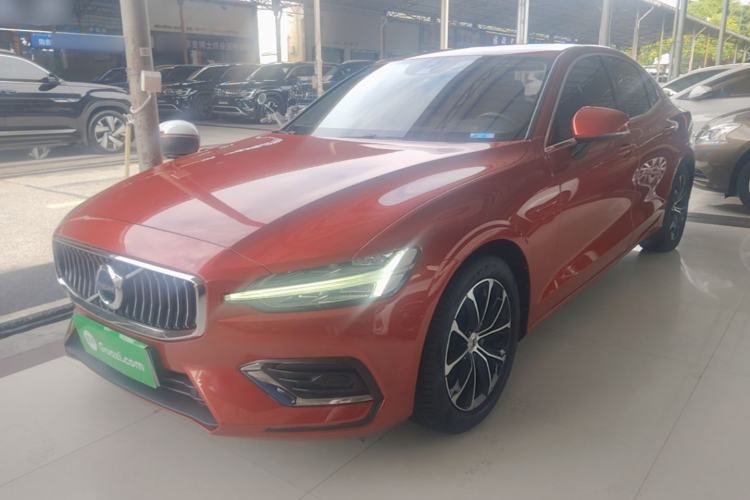 Used Volvo S60 2021 T4 Zhiyi Luxury Edition Guazi used car, China used car export, Used car for sale, Used Volvo cars, Cheapest cars for sale