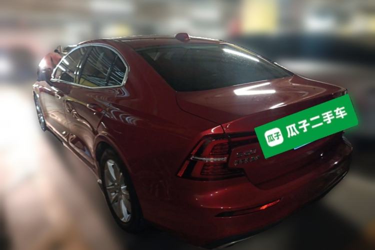 Used Volvo S60 2021 T3 SmartDrive Luxury Edition Rear Left 45 Deg