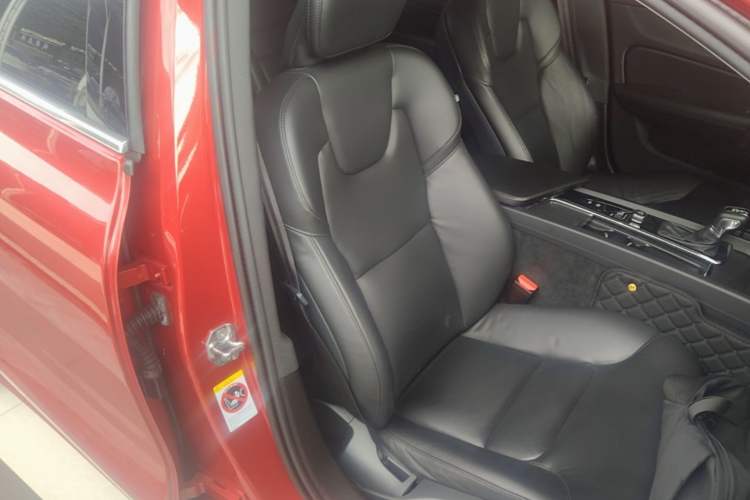 Used Volvo S60 2021 T4 Zhiyi Luxury Edition Right Front Seat
