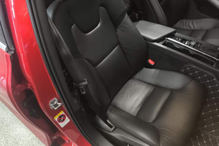 Used Volvo S60 2021 T4 Zhiyi Luxury Edition Right Front Seat