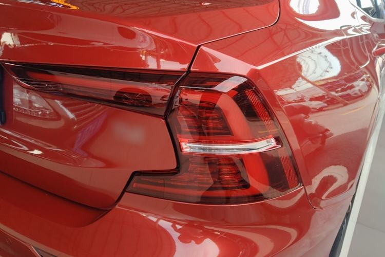 Used Volvo S60 2021 T4 Zhiyi Luxury Edition Right Rear Taillight