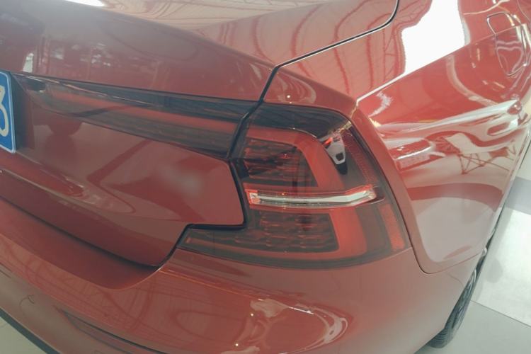 Used Volvo S60 2021 T4 Zhiyi Luxury Edition Right Rear Taillight