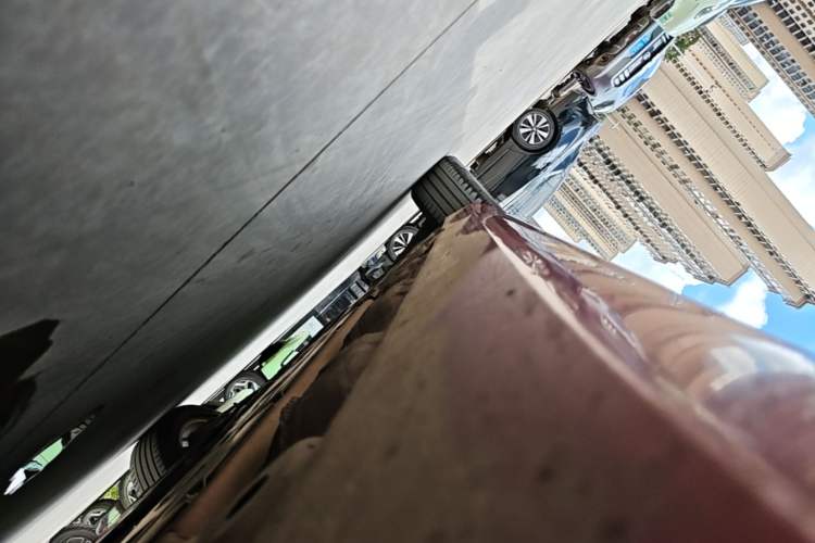 Used Volvo S60 2021 T3 SmartDrive Luxury Edition Right Side Sill