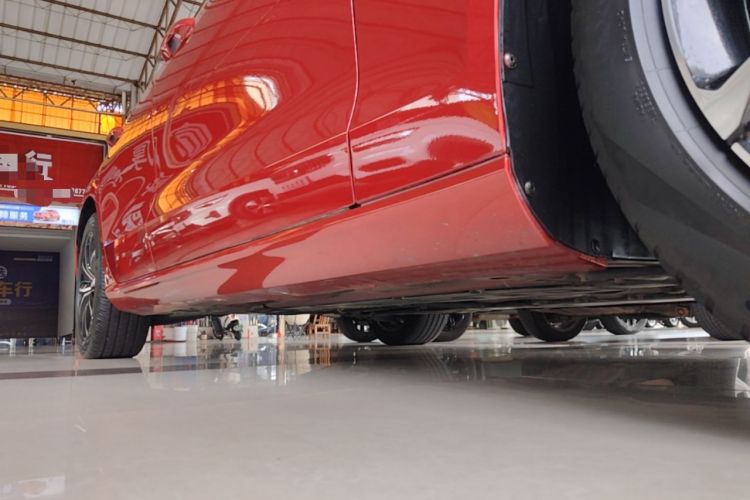 Used Volvo S60 2021 T4 Zhiyi Luxury Edition Right Side Sill