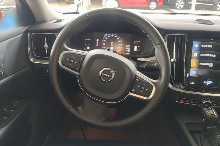 Used Volvo S60 2021 T4 Zhiyi Luxury Edition Steering Wheel