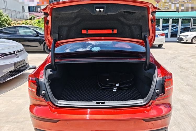 Used Volvo S60 2021 T3 SmartDrive Luxury Edition Trunk