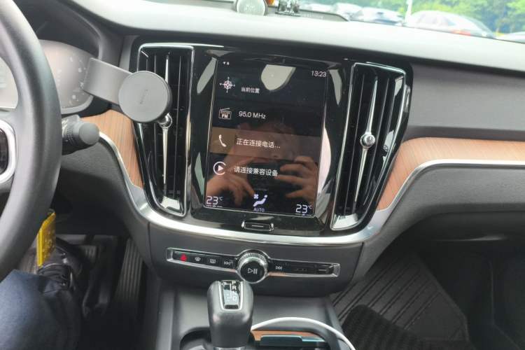Used Volvo S60 2021 T4 Zhiyuan Luxury Edition Audio And AC Panel