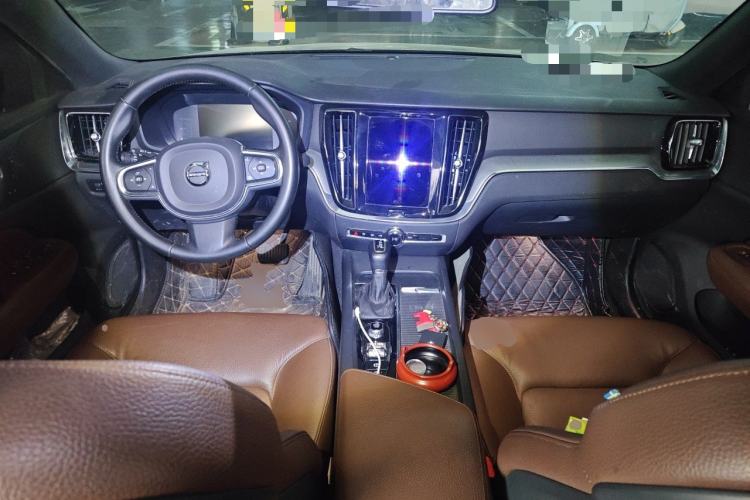 Used Volvo S60 2021 T4 Zhiyi Luxury Edition Center Console