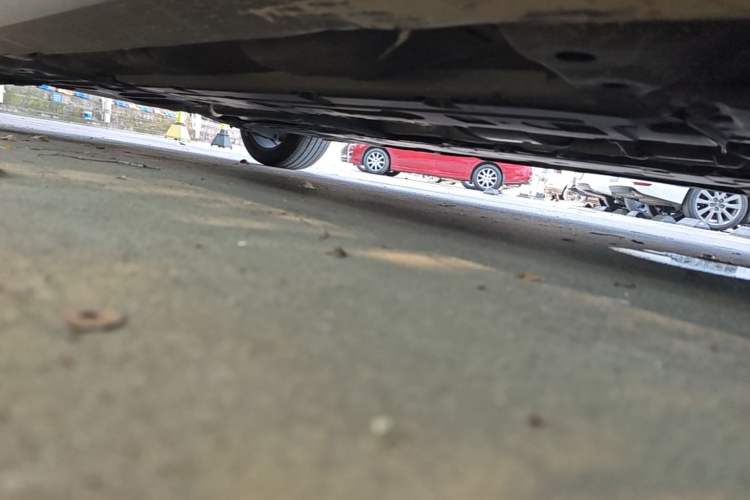 Used Volvo S60 2021 T4 Zhiyuan Luxury Edition Chassis Front Right