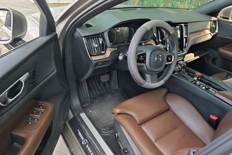 Used Volvo S60 2021 T4 Zhiyuan Luxury Edition Driver Seat