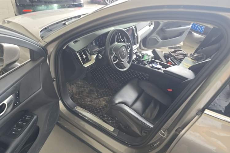Used Volvo S60 2021 T4 Zhiyuan Luxury Edition Driver Seat