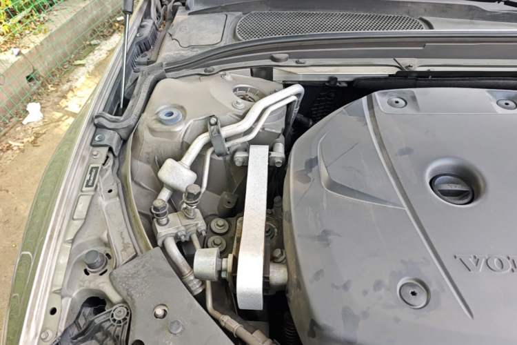 Used Volvo S60 2021 T4 Zhiyuan Luxury Edition Engine Bay Right