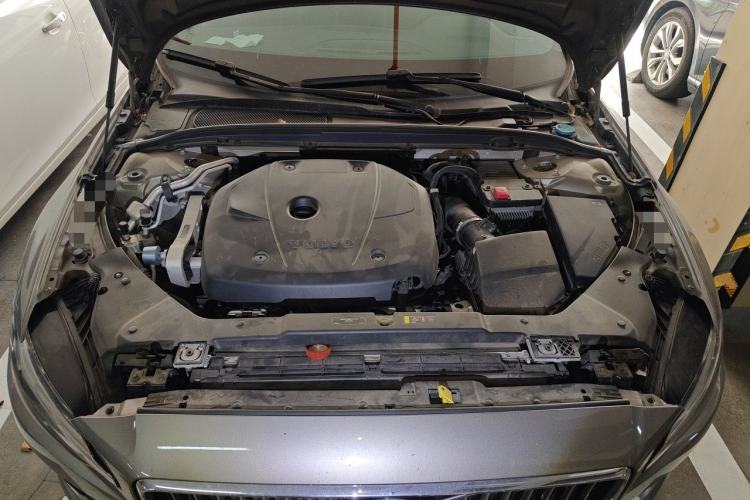 Used Volvo S60 2021 T4 Zhiyi Luxury Edition Engine Bay