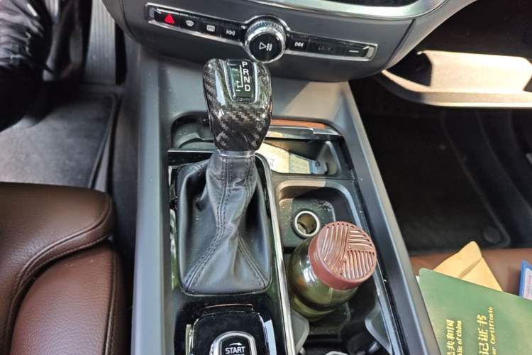 Used Volvo S60 2021 T4 Zhiyuan Luxury Edition Gear Lever