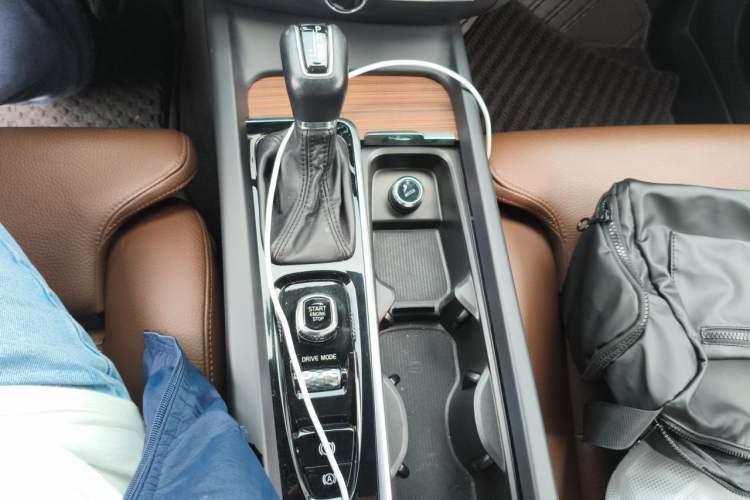 Used Volvo S60 2021 T4 Zhiyuan Luxury Edition Gear Lever