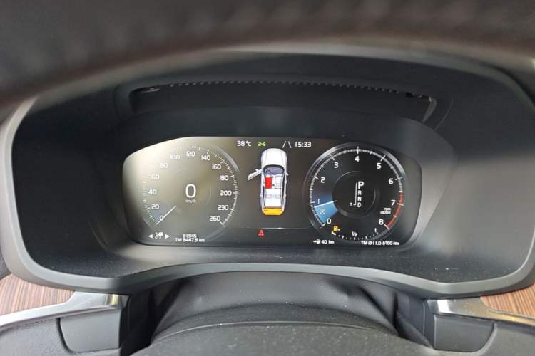 Used Volvo S60 2021 T4 Zhiyuan Luxury Edition Instrument Cluster