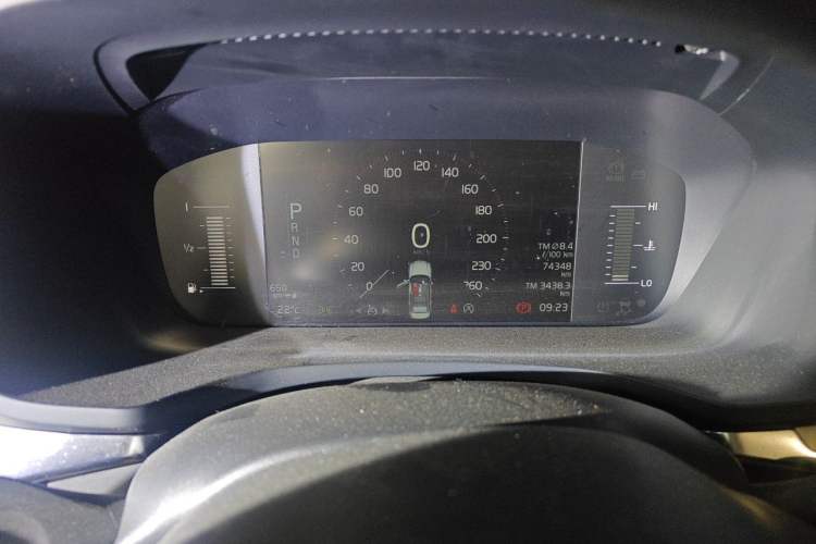 Used Volvo S60 2021 T4 Zhiyi Luxury Edition Instrument Cluster