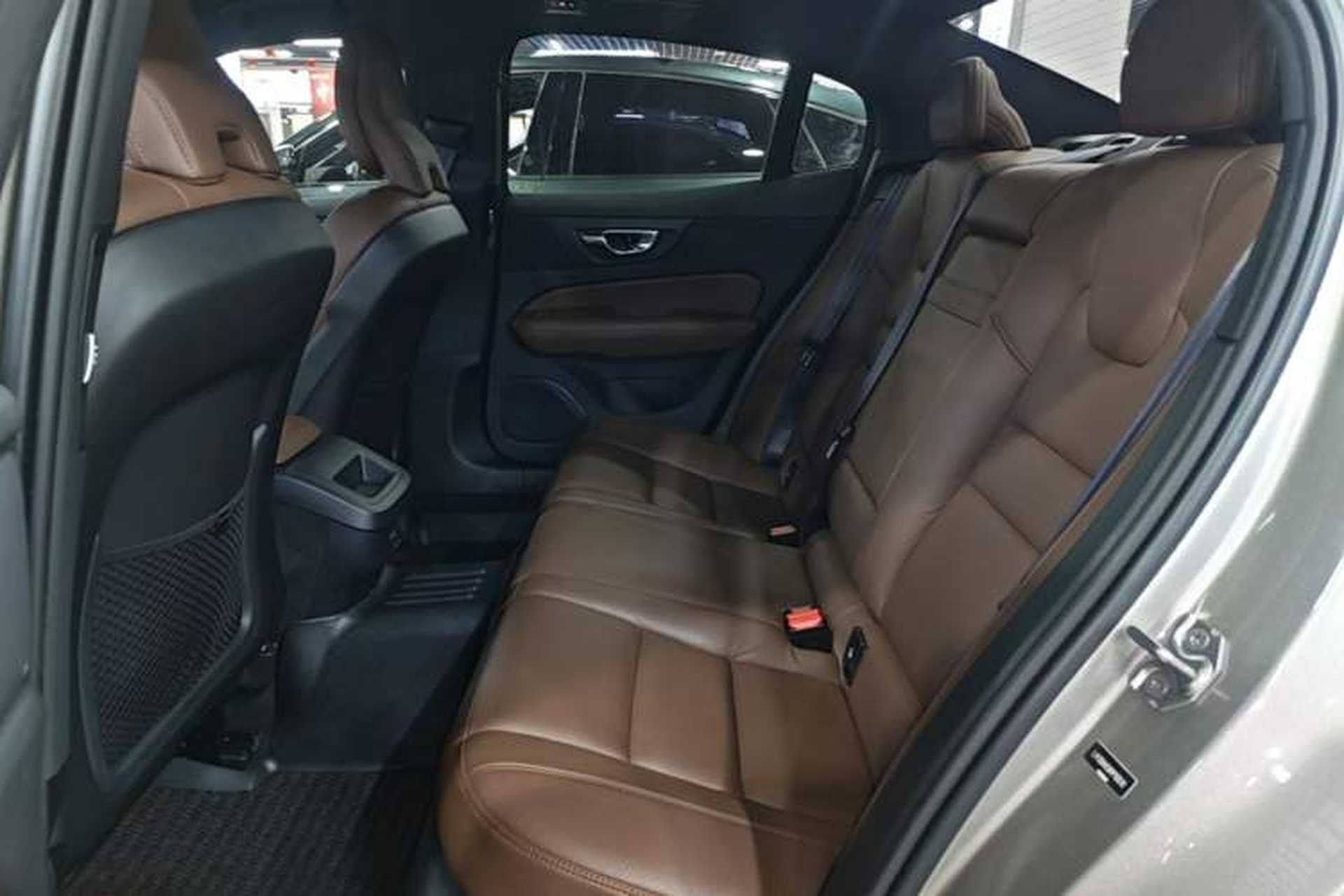 Used Volvo S60 2021 T4 Zhiyuan Luxury Edition Left Rear Seat