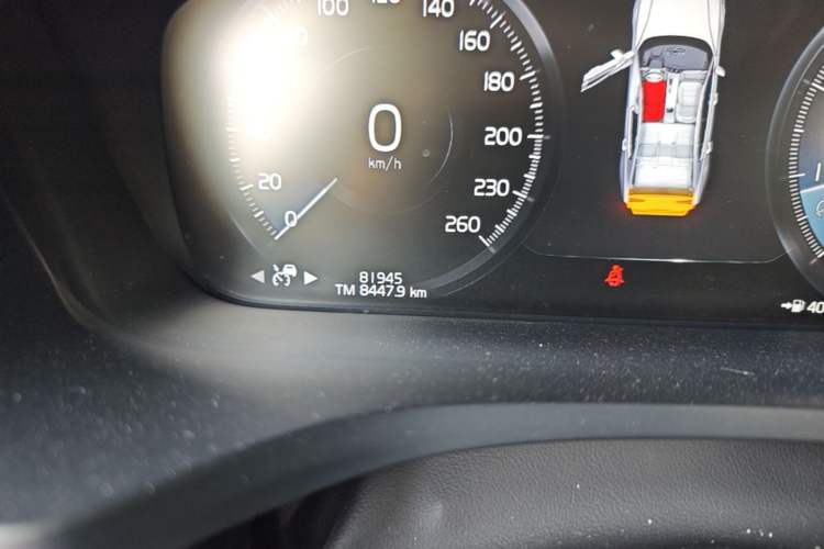 Used Volvo S60 2021 T4 Zhiyuan Luxury Edition Odometer Close Up