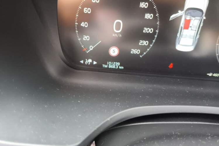 Used Volvo S60 2021 T4 Zhiyuan Luxury Edition Odometer Close Up