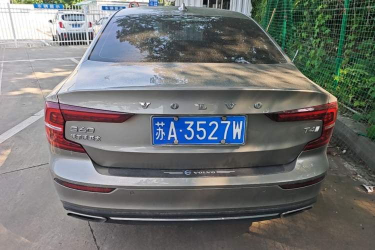 Used Volvo S60 2021 T4 Zhiyuan Luxury Edition Rear