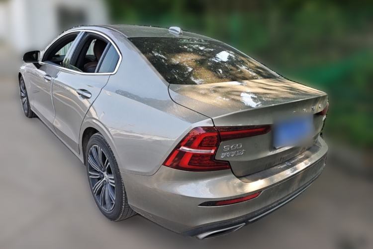 Used Volvo S60 2021 T4 Zhiyuan Luxury Edition Rear Left 45 Deg