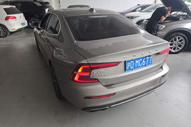 Used Volvo S60 2021 T4 Zhiyuan Luxury Edition Rear Left 45 Deg