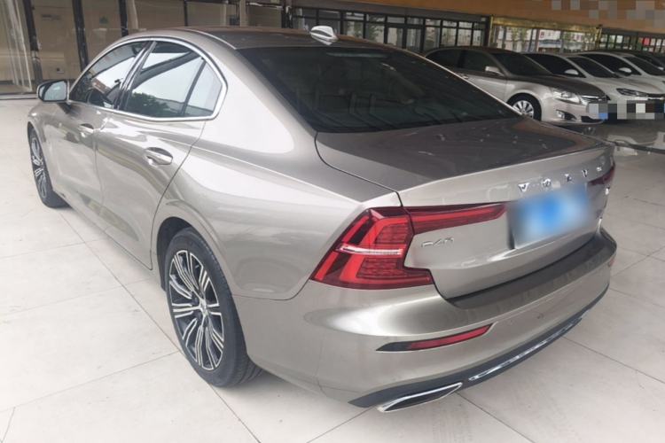 Used Volvo S60 2021 T4 Zhiyuan Luxury Edition Rear Left 45 Deg