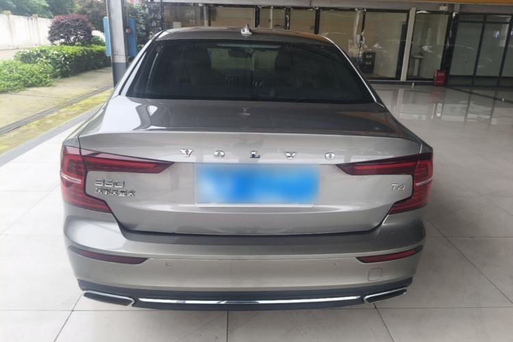 Used Volvo S60 2021 T4 Zhiyuan Luxury Edition Rear