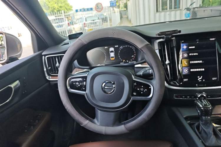 Used Volvo S60 2021 T4 Zhiyuan Luxury Edition Steering Wheel