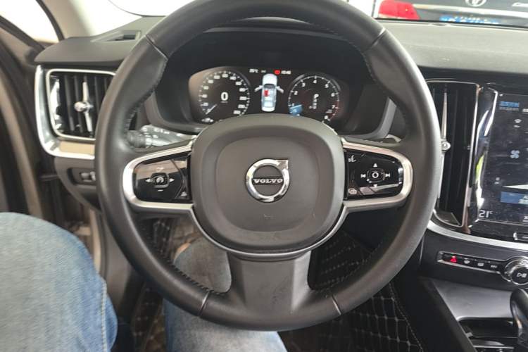 Used Volvo S60 2021 T4 Zhiyuan Luxury Edition Steering Wheel