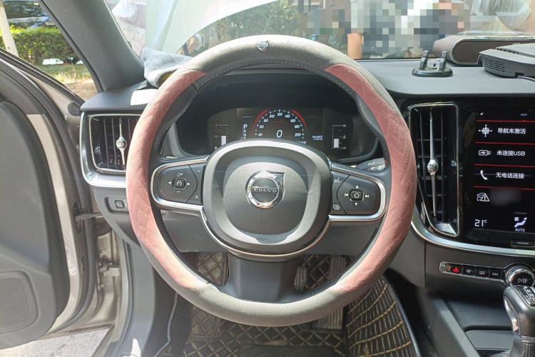 Used Volvo S60 2021 T4 Zhiyi Luxury Edition Steering Wheel