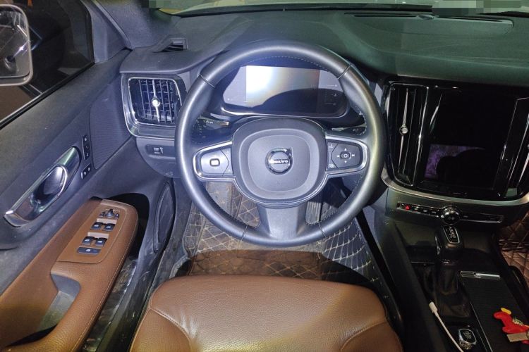 Used Volvo S60 2021 T4 Zhiyi Luxury Edition Steering Wheel