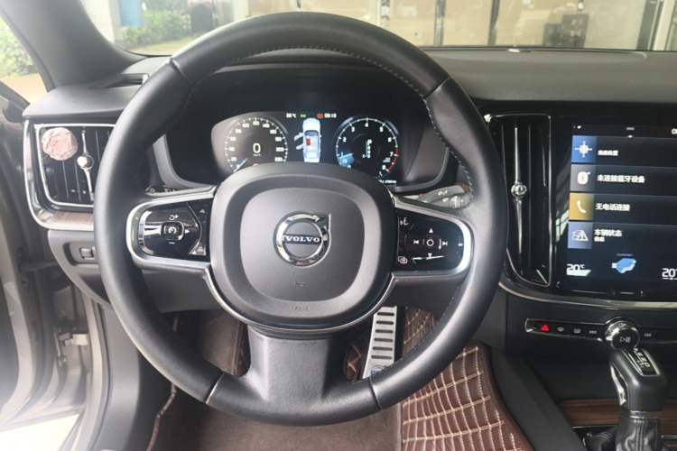 Used Volvo S60 2021 T4 Zhiyuan Luxury Edition Steering Wheel