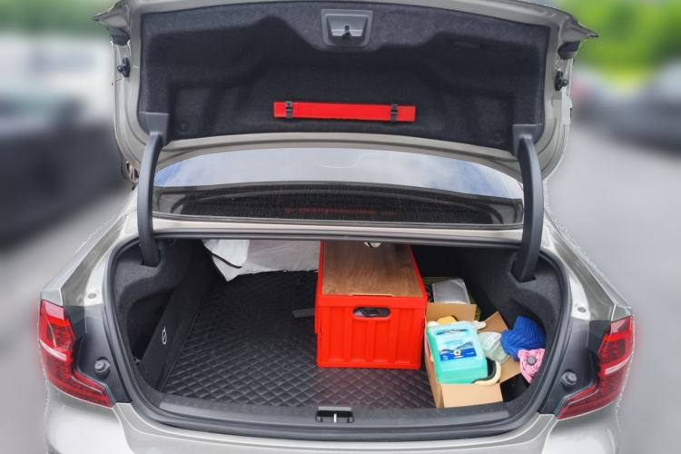 Used Volvo S60 2021 T4 Zhiyuan Luxury Edition Trunk