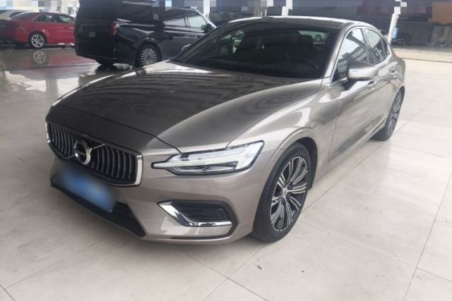 Used Volvo S60 2021 T4 Zhiyuan Luxury Edition
