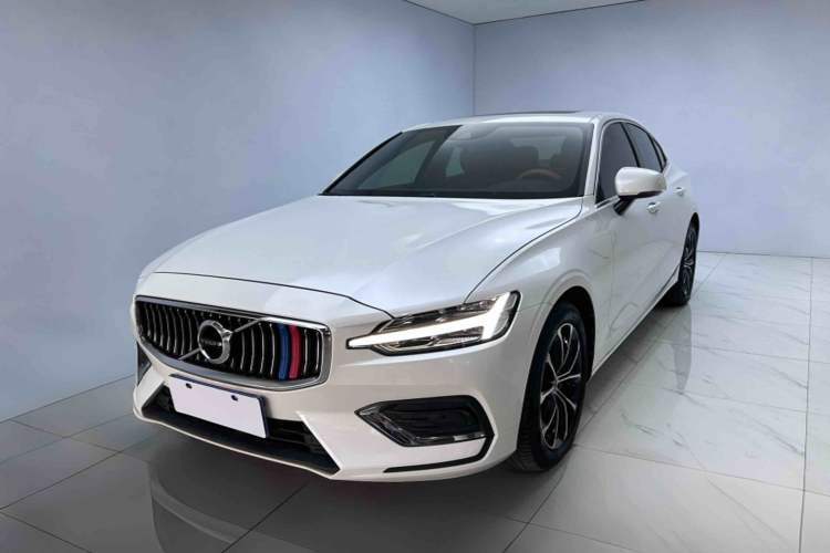 Used Volvo S60 2021 T4 Zhiyi Luxury Edition Guazi used car, China used car export, Used car for sale, Used  cars, Cheapest cars for sale