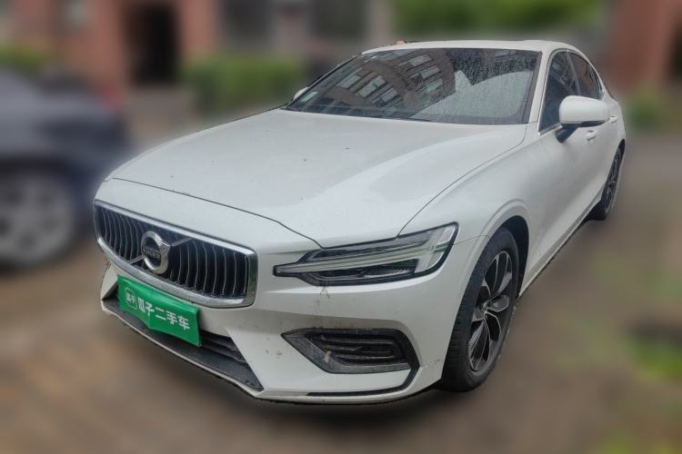 Used Volvo S60 2021 T4 Zhiyi Luxury Edition Guazi used car, China used car export, Used car for sale, Used  cars, Cheapest cars for sale