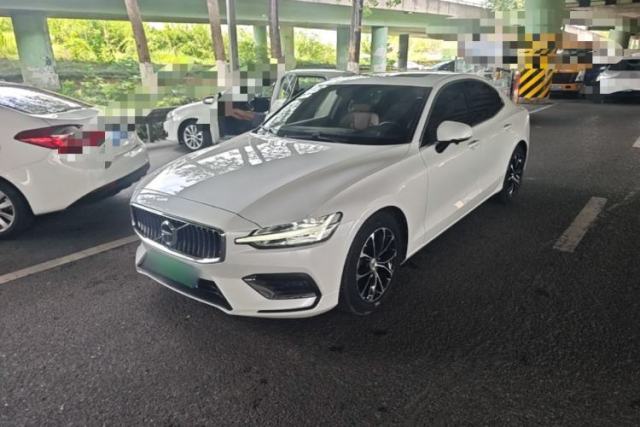 Volvo S60 2021 T4 Zhiyi Luxury Edition usado