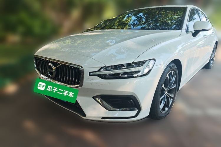 Used Volvo S60 2021 T4 Zhiyi Luxury Edition Guazi used car, China used car export, Used car for sale, Used  cars, Cheapest cars for sale