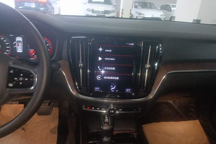 Used Volvo S60 2021 T4 Zhiyuan Luxury Edition Audio And AC Panel