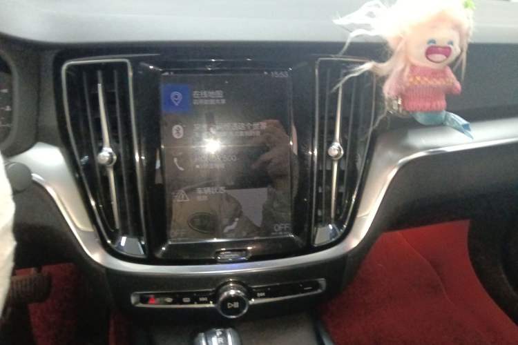 Used Volvo S60 2021 T4 Zhiyi Luxury Edition Audio And AC Panel