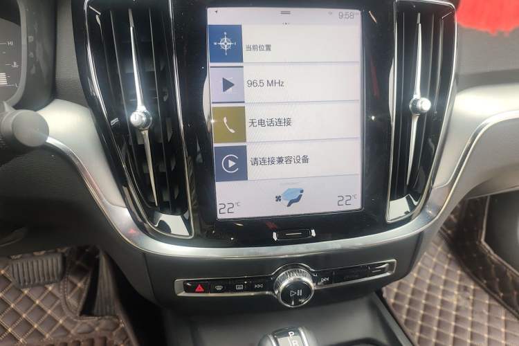 Used Volvo S60 2021 T4 Zhiyi Luxury Edition Audio And AC Panel