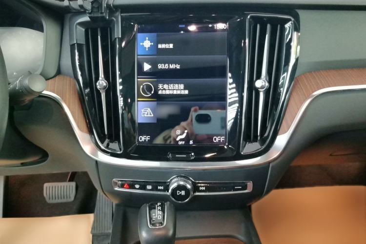 Used Volvo S60 2021 T4 Zhiyuan Luxury Edition Audio And AC Panel