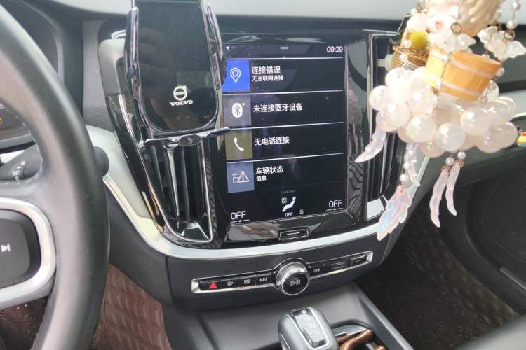 Used Volvo S60 2021 T4 Zhiyi Luxury Edition Audio And AC Panel