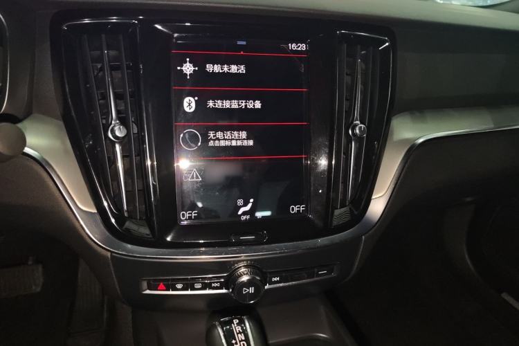 Used Volvo S60 2021 T4 Zhiyi Luxury Edition Audio And AC Panel