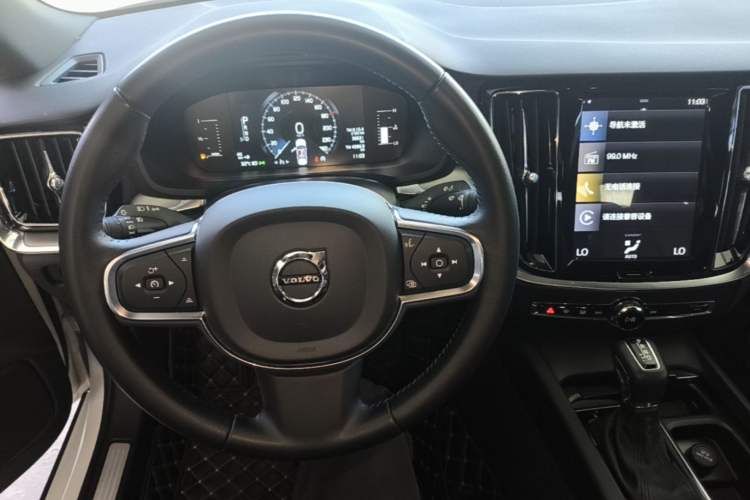 Used Volvo S60 2021 T4 Zhiyi Luxury Edition Center Console