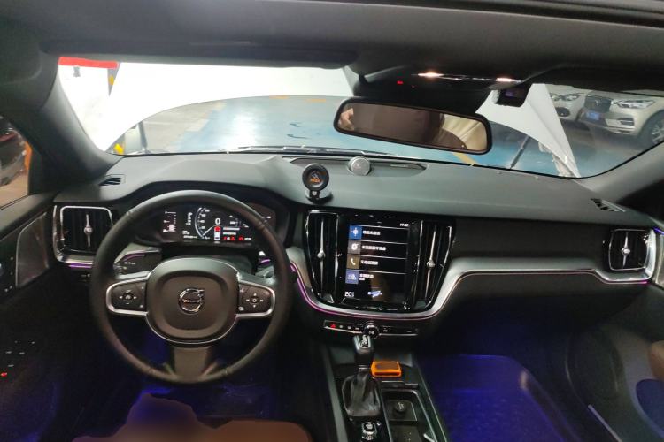 Used Volvo S60 2021 T4 Zhiyi Luxury Edition Center Console